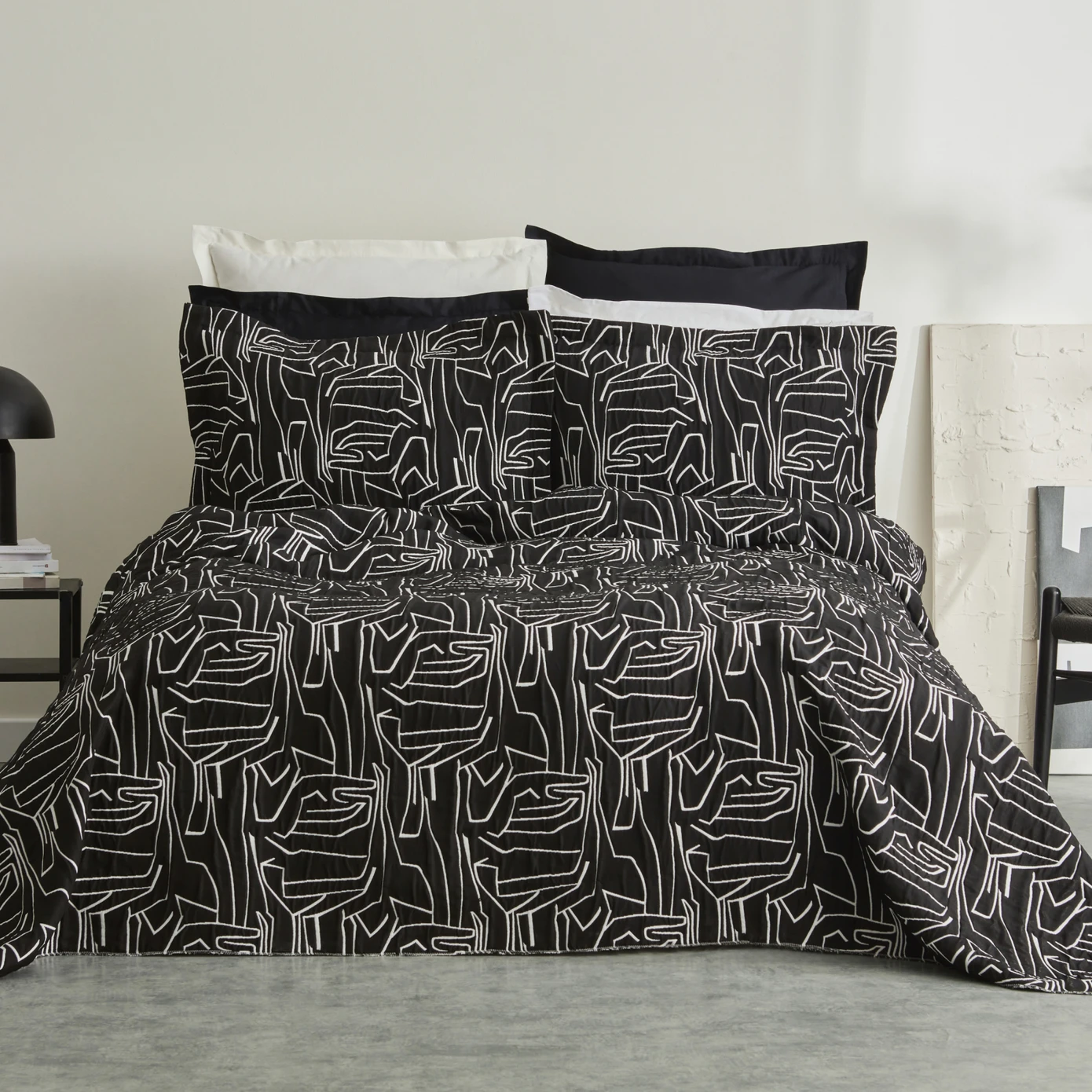 NATALIE BLACK DOUBLE KS BED MATTRESS