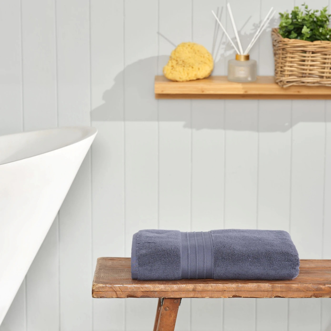 AQUASOFT NAVY BLUE 100% COTTON 85X150 TOWEL