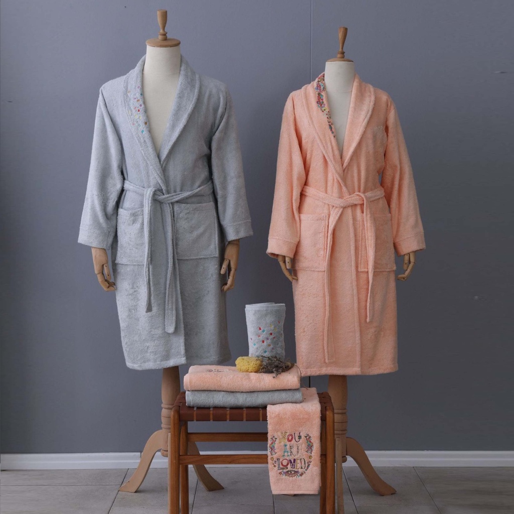 CARMında SALMON - BLUE EMBROIDERED BAMBOO FAMILY BATHROOM SET