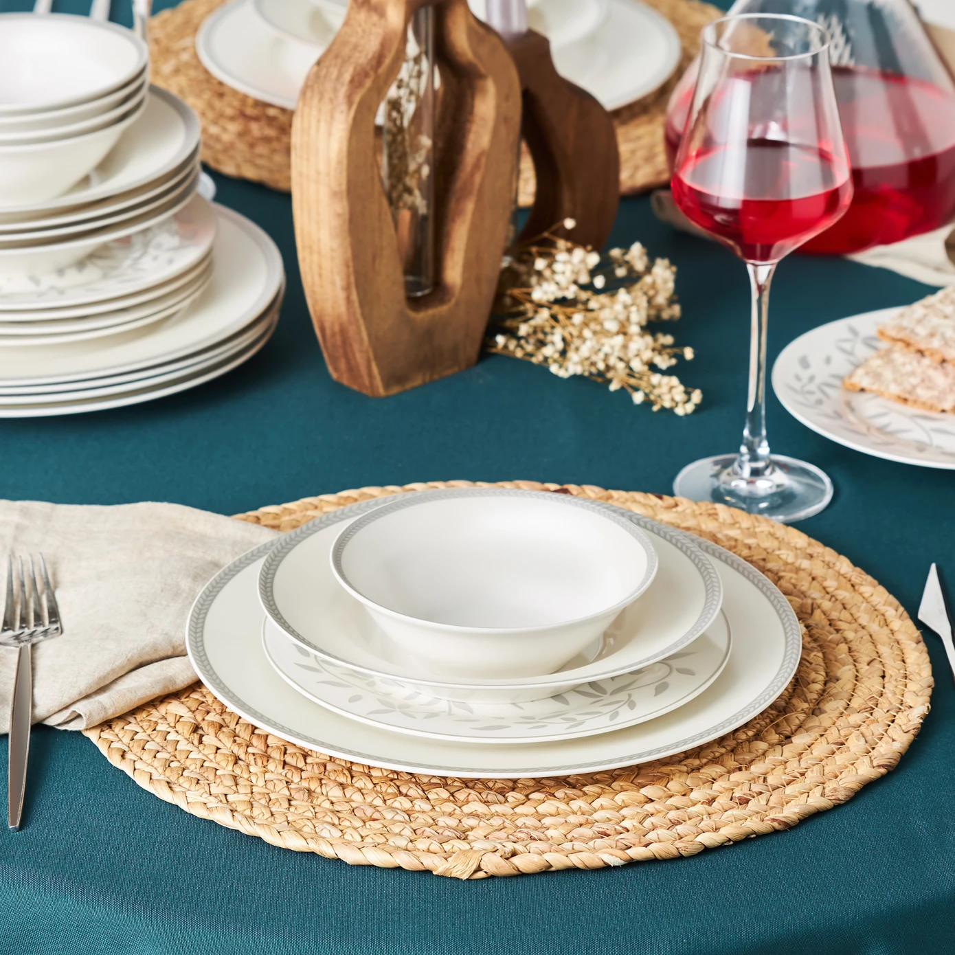 KARACA ROSEANNE PLATINIUM 24 PIECES PORCELAIN DINNER FOR 6 PEOPLE