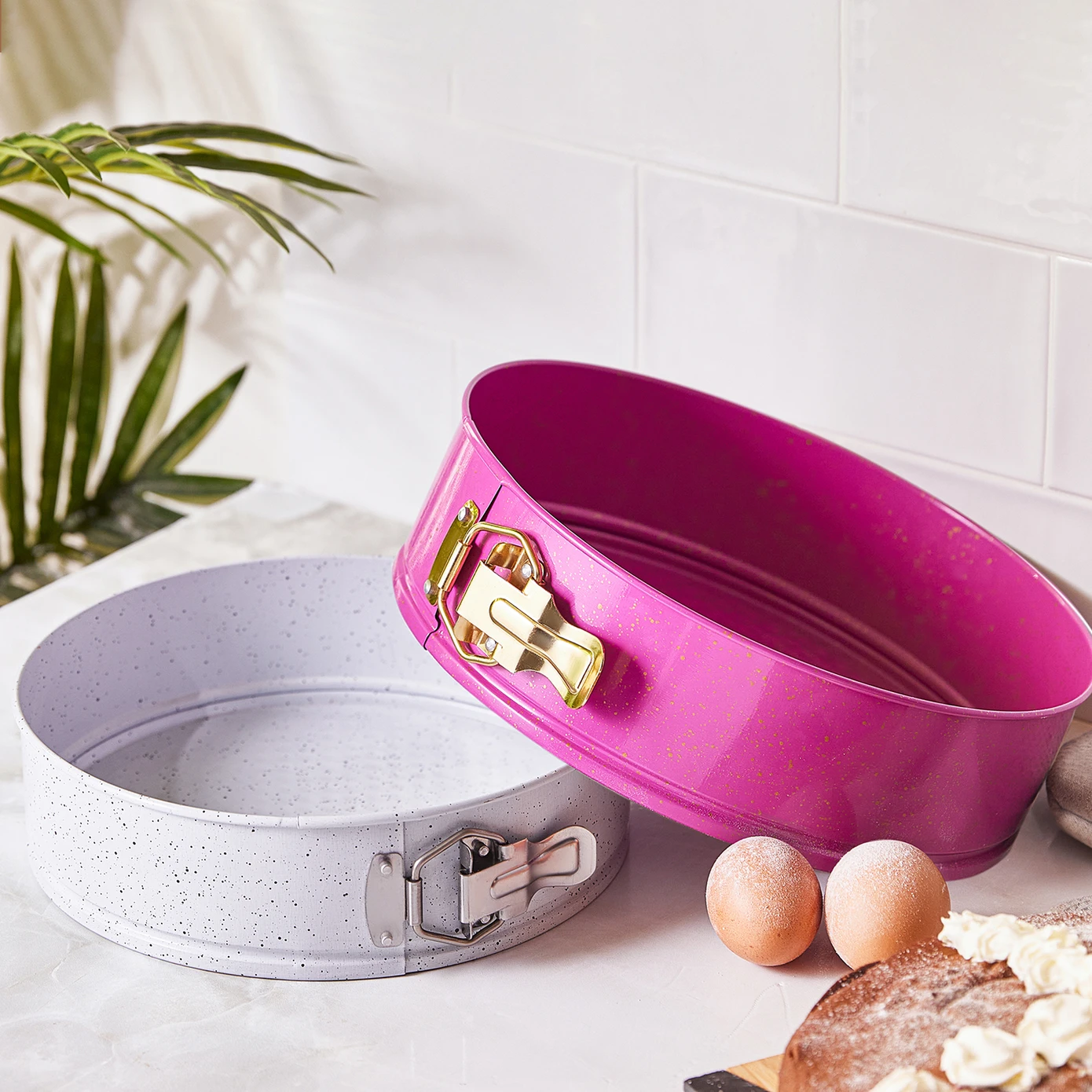 KARACA SUPER طقم قوالب كيك مطلي بالكروم باللون الرمادي الفوشيا مكون من قطعتين 2