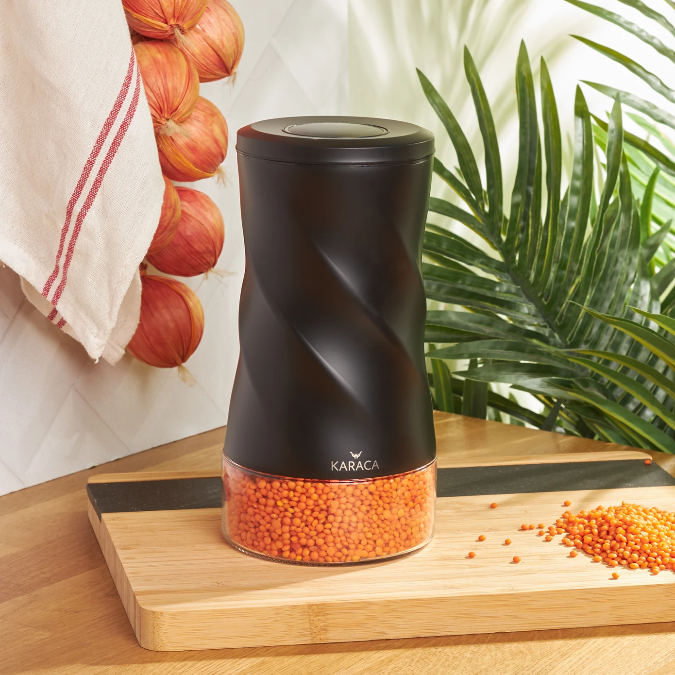 حاوية تخزين كاراجا توتوري سوداء -M