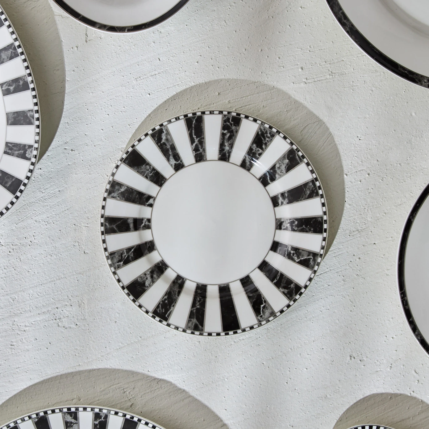 KARACA DAMALI CAKE PLATE 19CM