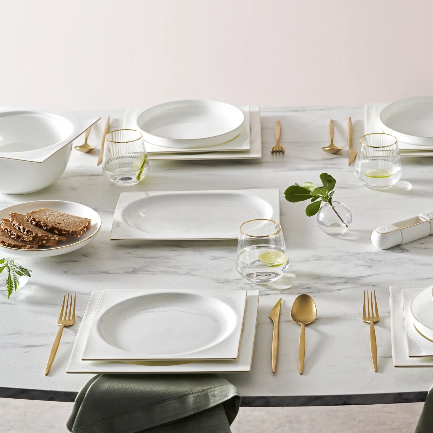 KARACA FINE PEARL EXTRA NISH GOLD 62 PIECE YMT SQUARE