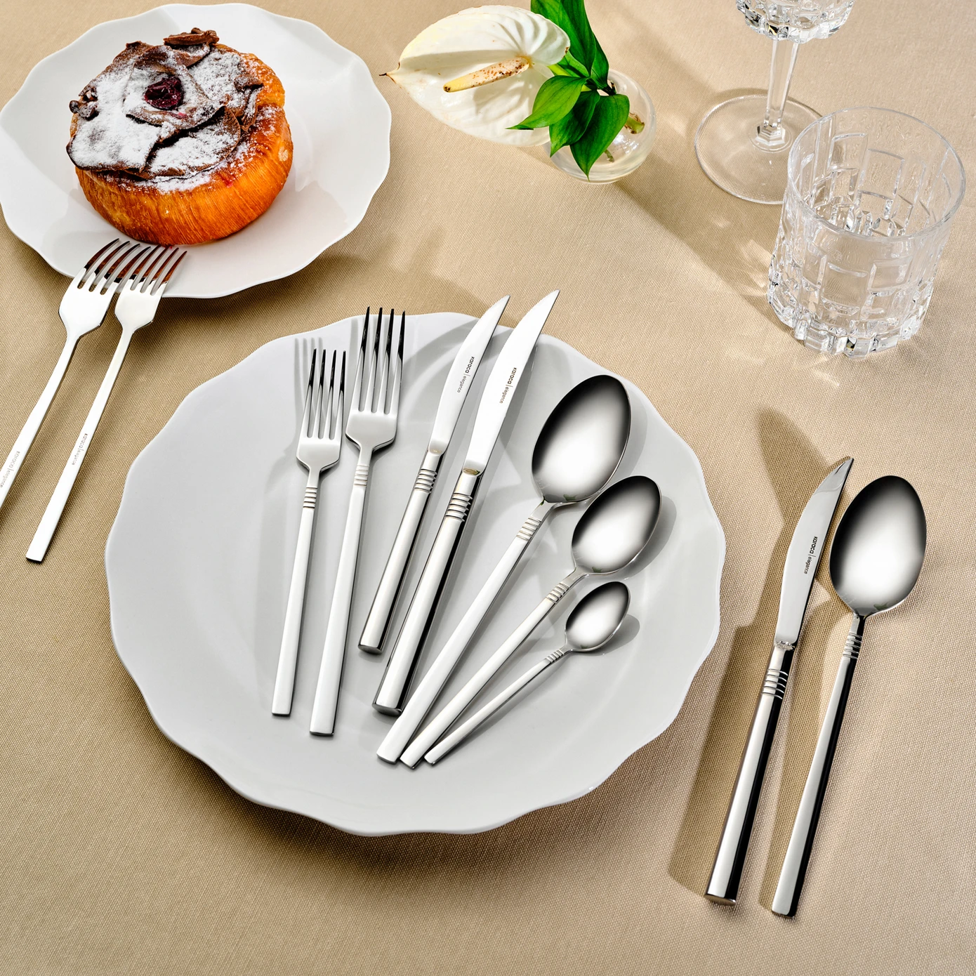 KARACA NIL V2 84 PRç çKB ELEGANCE مع صندوق