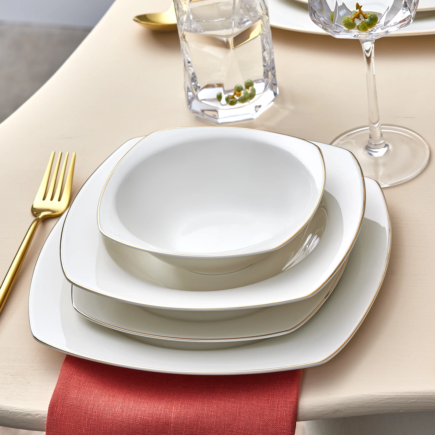 KARACA MANE GOLD 24 PARÇA 6 KİŞİLİK YARIM KARE YMT