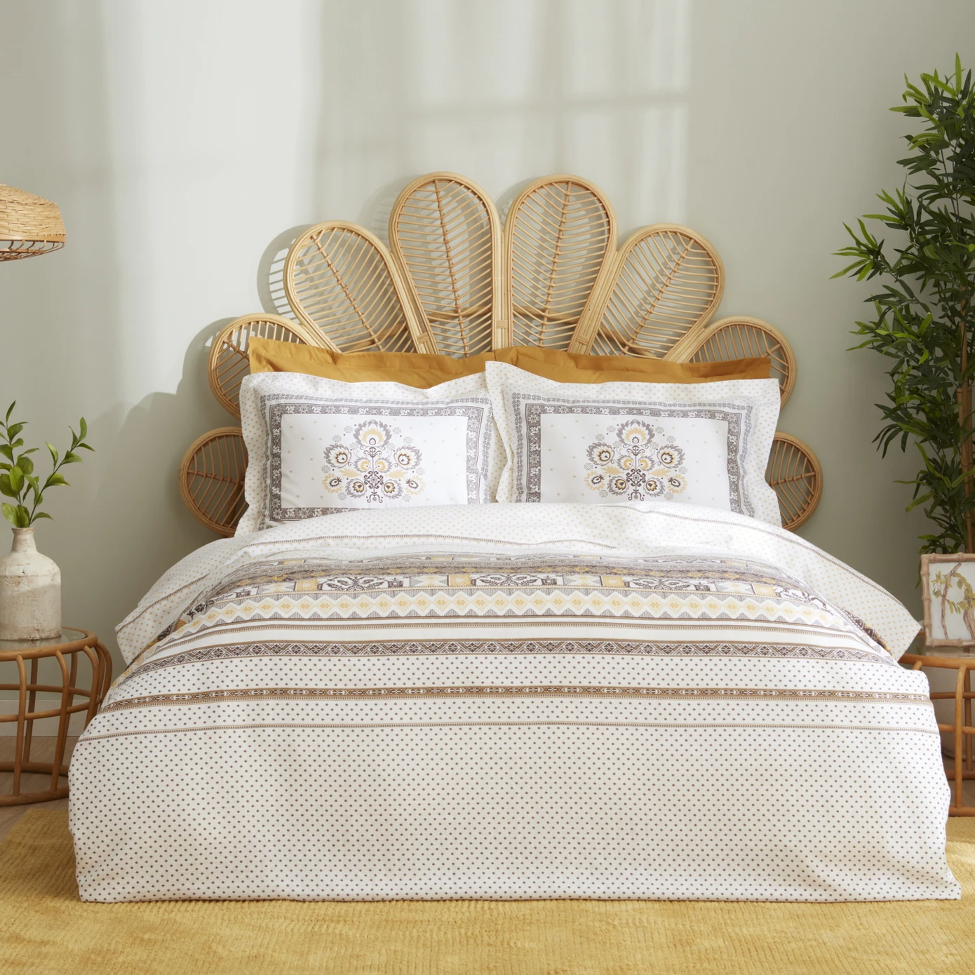 [200.21.01.0872] EFREN YELLOW 100% COTTON DOUBLE KS RNF PIKE TK