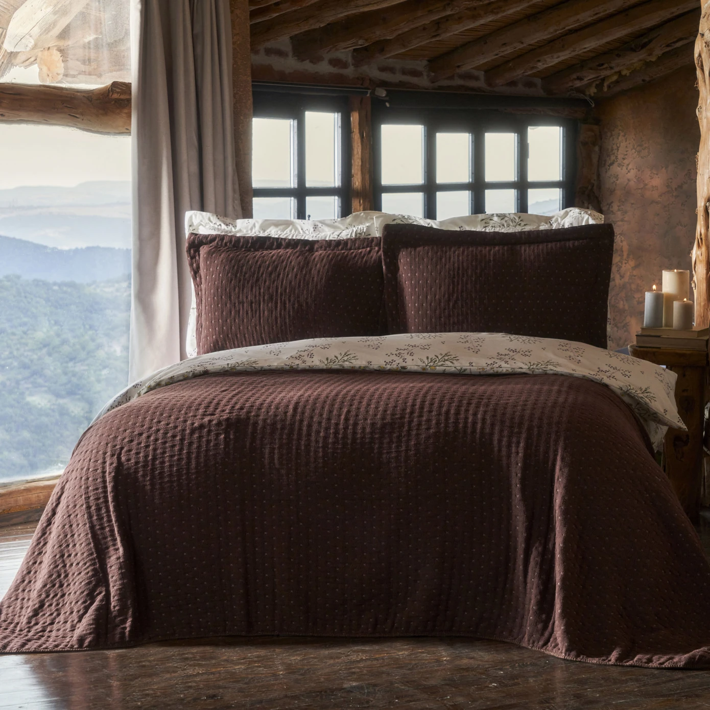 [200.22.14.0292] BRITNEY TERRACOTA DOUBLE KS BED COVER