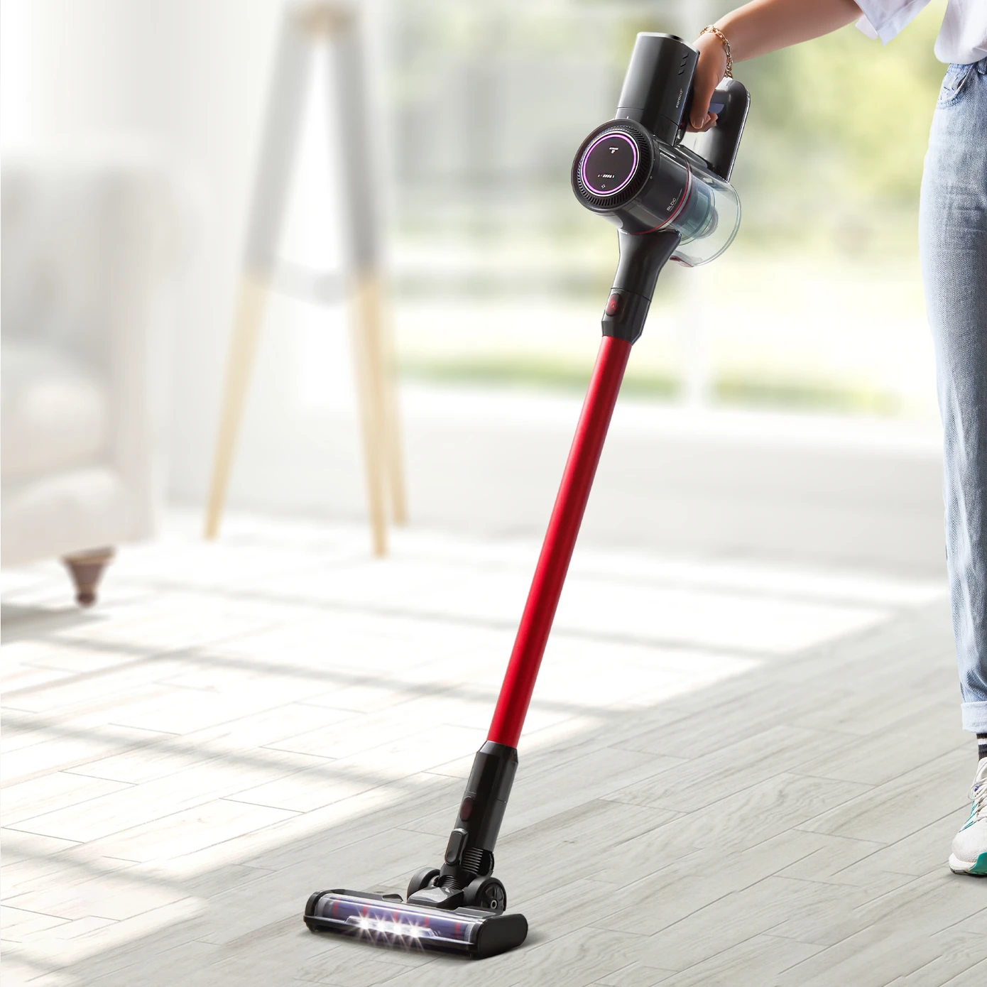 picture representing the VACUUM CLEANER category