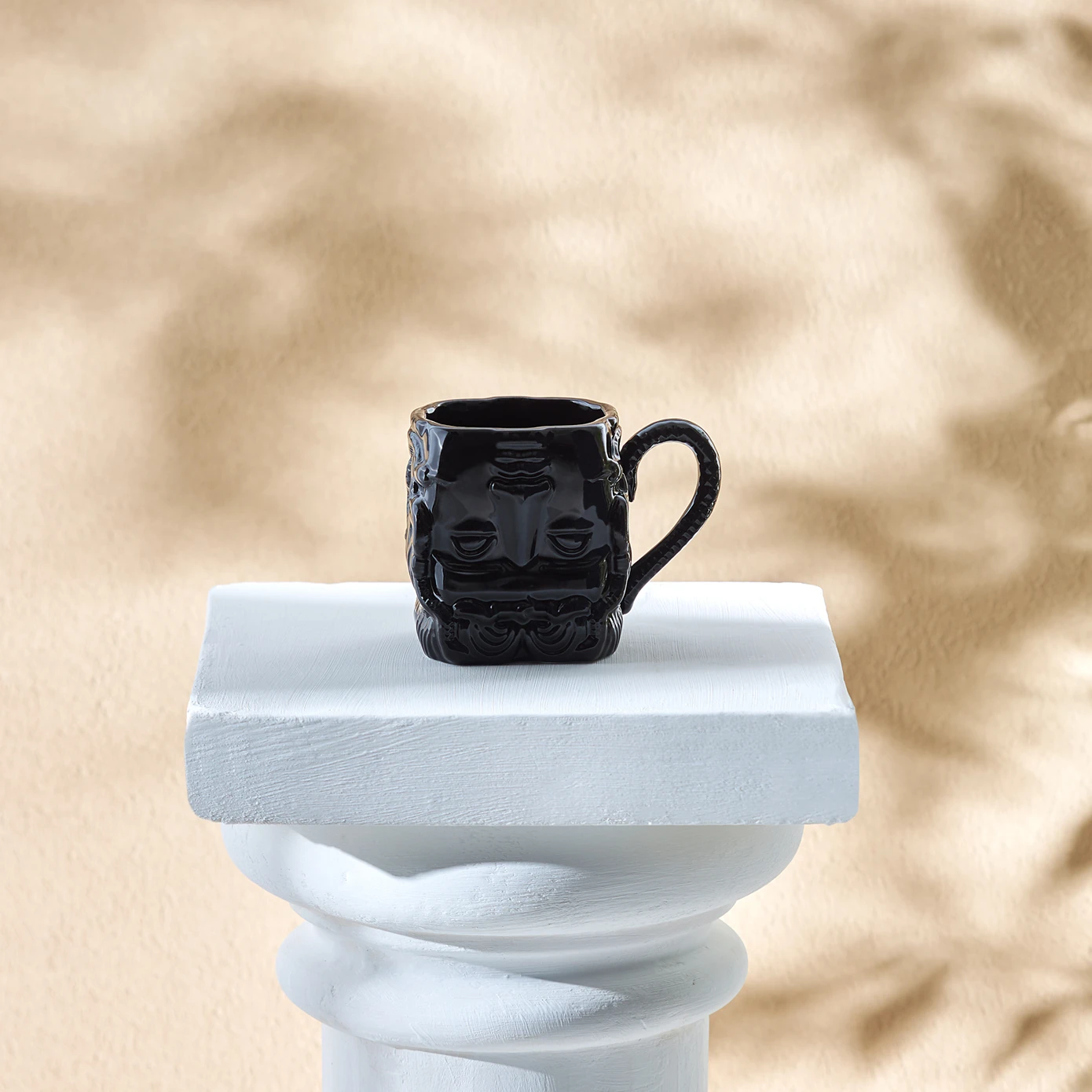 [153.09.01.2552] KARACA X İST COLLECTION MEDUSA 420 ML MUG SİYAH