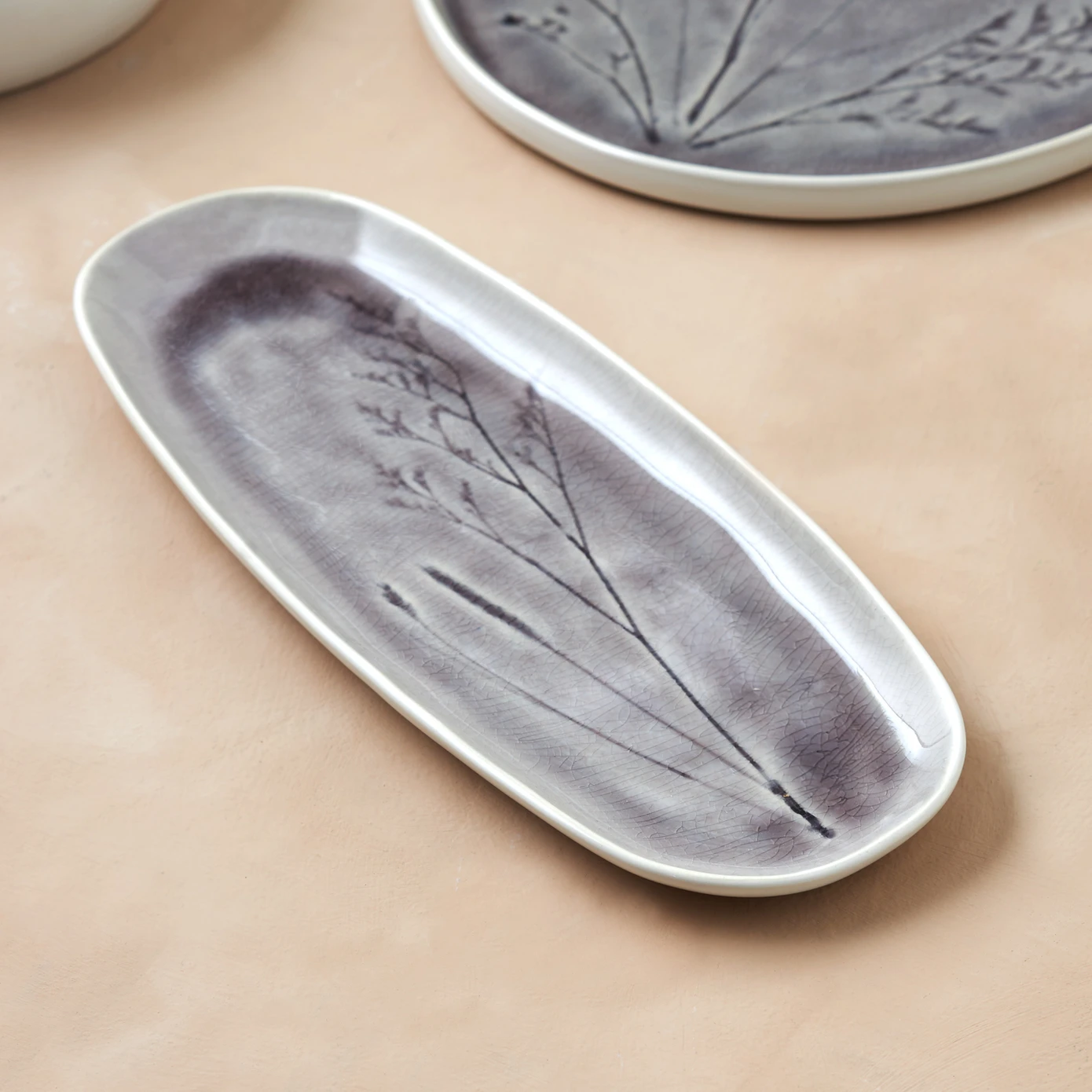 [153.03.08.3021] KARACA FLEURS SMALL BOAT PLATE 30CM