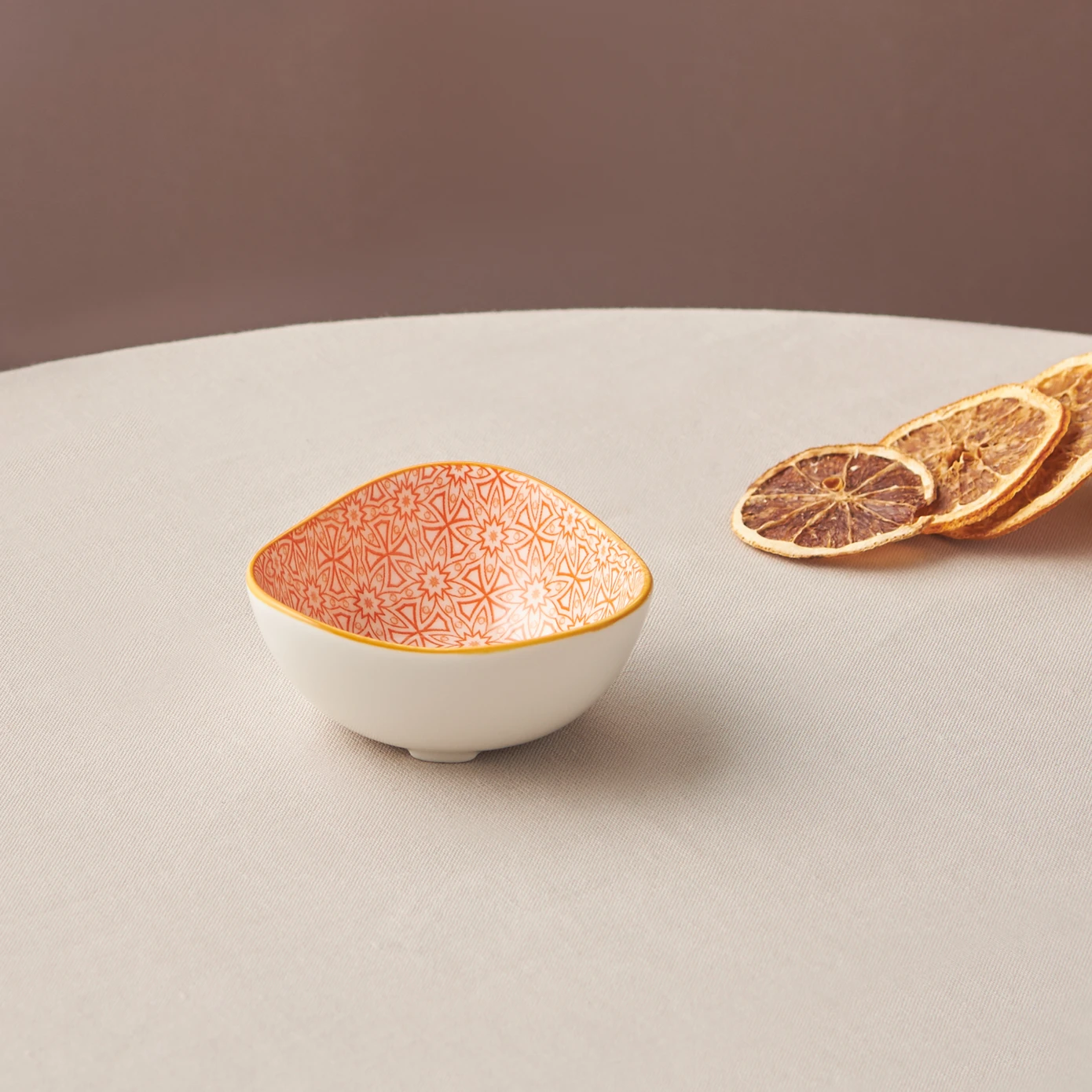 [153.03.08.2989] KARACA FLORAL ORANGE TRIANGLE COOKIES 10CM