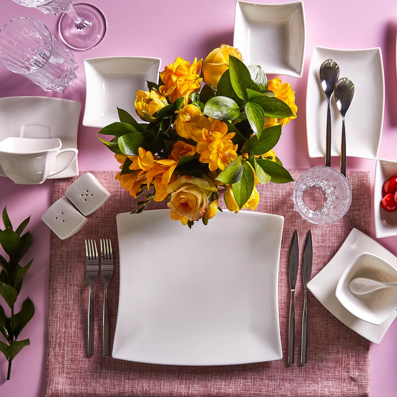 [153.03.07.3325] كاراجا مثالية بيضاء 32 قطعة مجموعة الإفطار مربعة